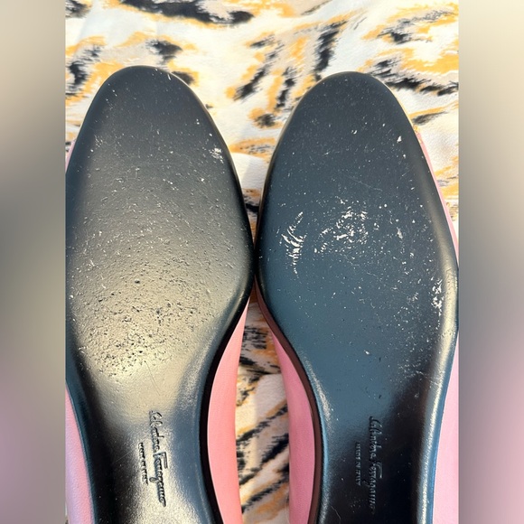 Salvatore Ferragamo tan/lilac flats - Picture 7 of 11